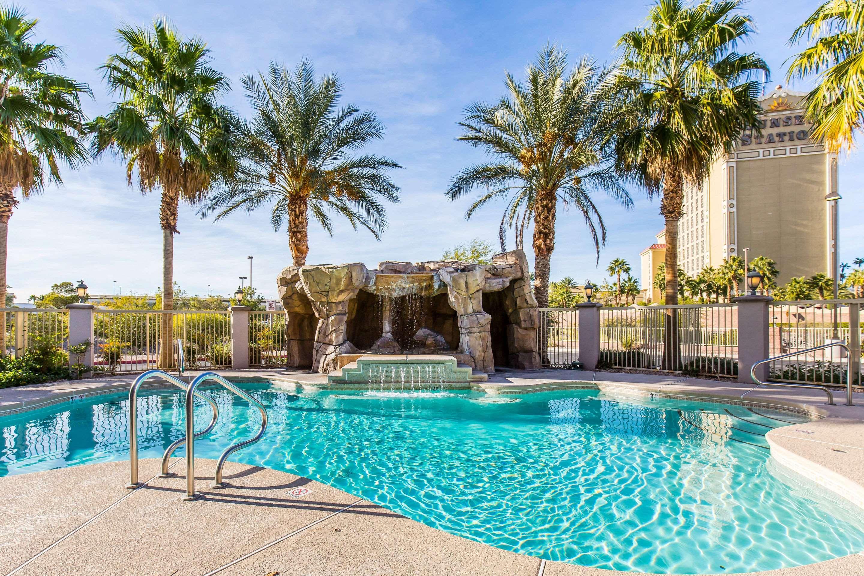 Comfort Inn & Suites Henderson - Las Vegas Extérieur photo