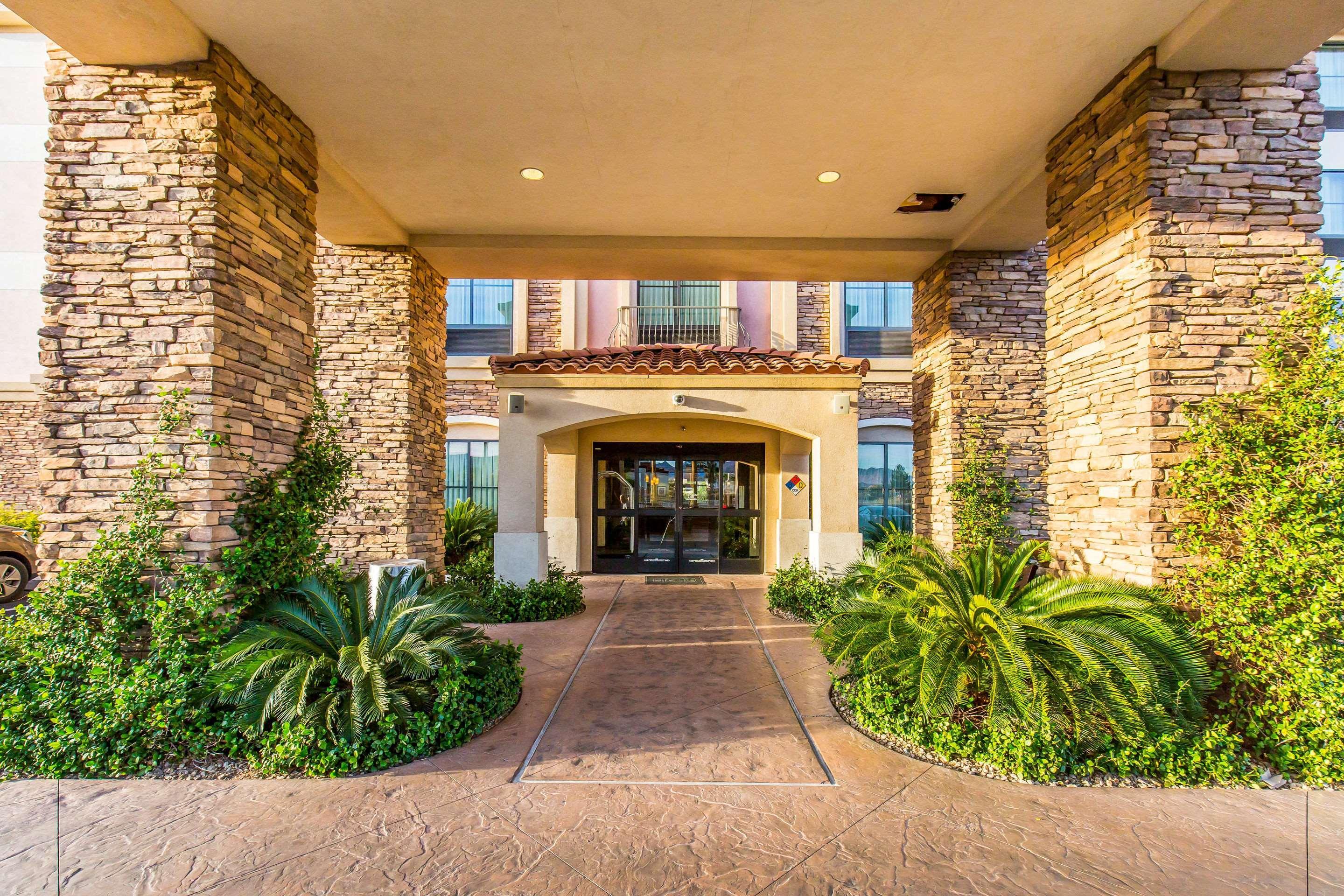 Comfort Inn & Suites Henderson - Las Vegas Extérieur photo